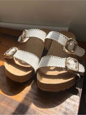 Bjorndal White Scalloped Double-Buckle Wedge Sandals